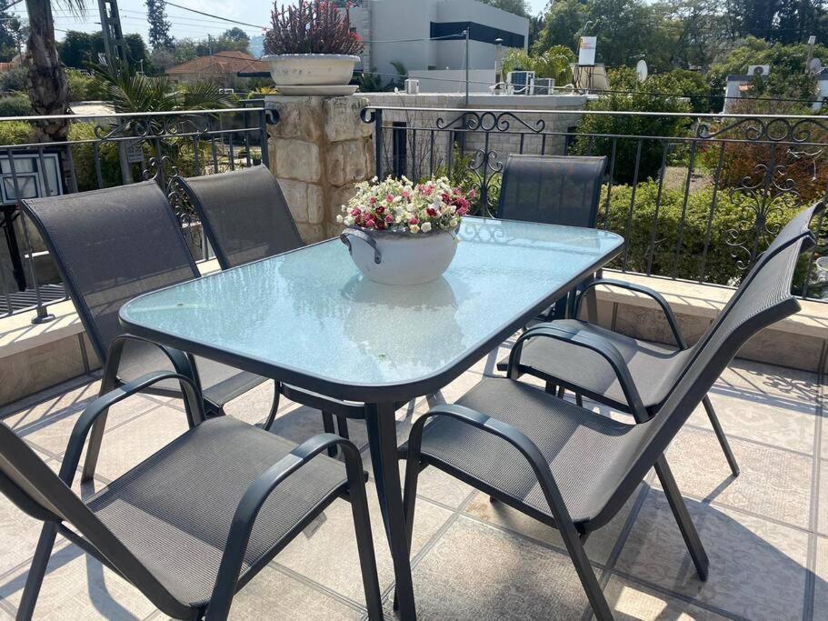 Apartamento Hadar Rest & Relax Kefar Hittim Exterior foto